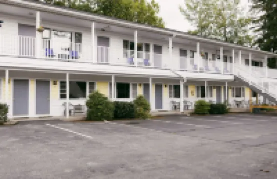 海軍上將汽車旅館