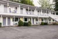Admiral Motel
