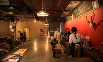 Kamp Houkan-Cho Backpacker's Inn & Lounge