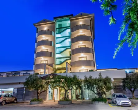 Arcom Palace Hotéis em Pomezia