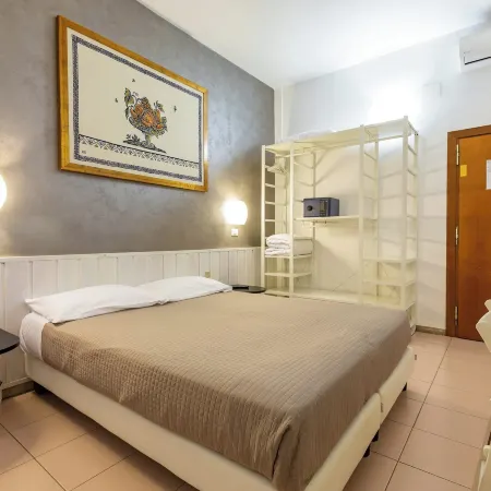 Hotel Columbia