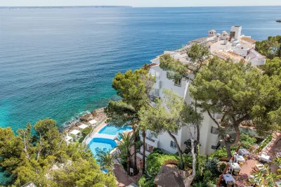 Hotel Roc Illetas & Spa فنادق في إِييتاس