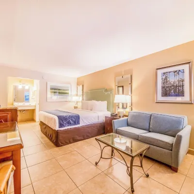 Seasons Florida Resort Hotels near Capone's Dinner and Show