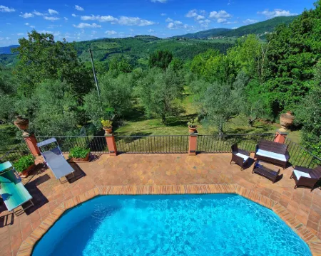 Casa Vania by PosarelliVillas Hotels in Reggello