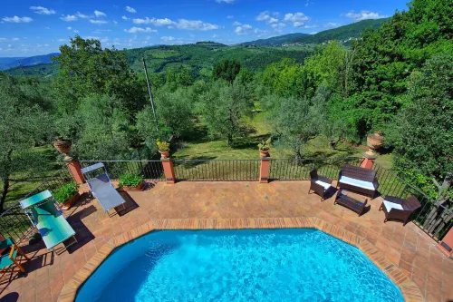 Casa Vania by PosarelliVillas Hotels in Reggello