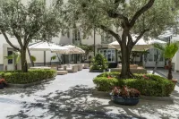 Palazzo Caracciolo Naples Hotel in zona Cimitero Delle Fontanelle