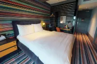 Village Hotel London Watford Отели в г. Элстри
