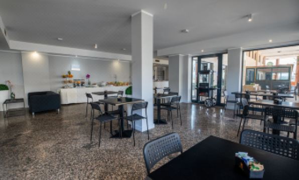 Hotel De Plam - Housity