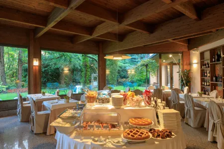 Brianteo Hotel and Restaurant