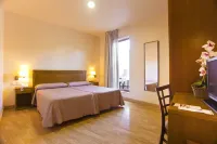 ホテル グラナダ セントロ グラナダのホテル