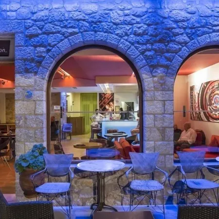 Aktaion Hotel