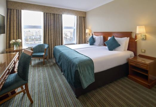 4. 렘브란트 호텔 ..