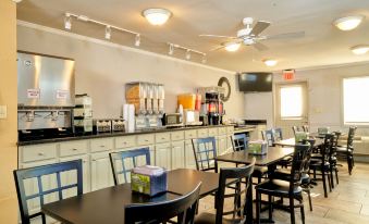 Family Garden Inn & Suites