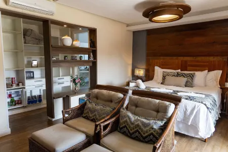 Hospedaria Refúgio Das Galés Отели рядом с достопримечательностью «Lagoa Beach»