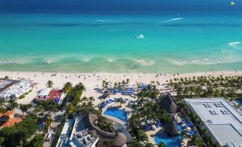 The Reef Playacar Beach Resort & Spa-Optional All Inclusive