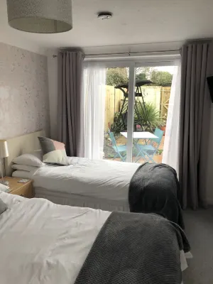Basingstoke En Suite Room in Garden Annex Hôtels à : Cliddesden
