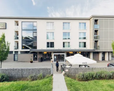 แฮร์รี่ส์ โฮม ลินซ์-เออร์ฟาร์ โฮเต็ล & อพาร์ตเมนต์ โรงแรมในลินซ์