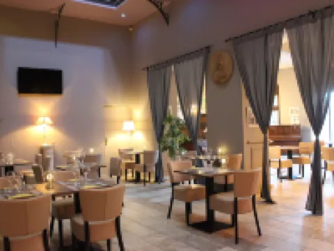 莫里耶爾大酒店 佩茲納斯酒店