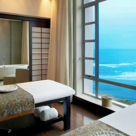 Suncoast Hotel & Towers