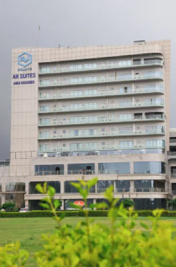 AR Suites Klj Square アプノ・ガー周辺のホテル