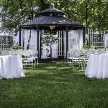 Silver Heart Inn & Cottages