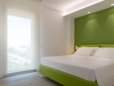 約曼米生活風格套房酒店 泰拉莫省酒店