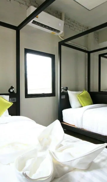 ห้องพักรวมชายหญิงแบบ 6 เตียง