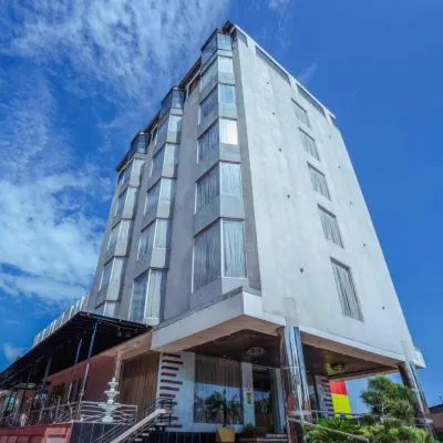 Hotel 5 Flowers Ananta Elite Отели рядом с достопримечательностью «Железнодорожный вокзал Кота»