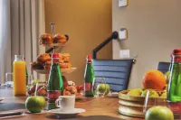 Brown Beach House Tel-Aviv, a Member of Brown Hotels - ที่มีบาร์