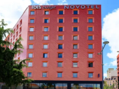 Novotel Saint-Étienne Centre Gare Châteaucreux Hotels near Place Jean Jaures