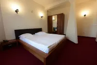 Hotel Imperial Hotels in Neussentesch