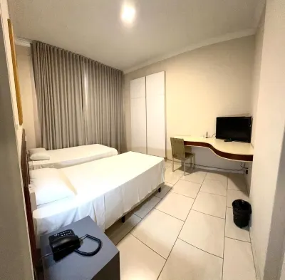 Hotel Del Rey Curitiba by Poty - NA Famosa Rua XV de Novembro Hotels in Curitiba