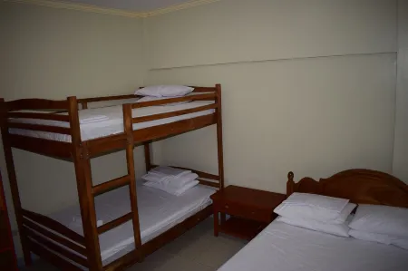 Villa d' Arco Resort Отели рядом с достопримечательностью «Roberto's Hideaway Beach Resort»