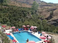 Chateau d'Eau Hotel Hotel di Faraiya