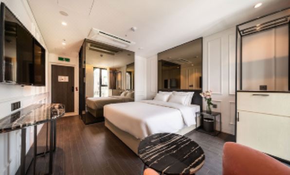 Hotel the Castle Sincheon