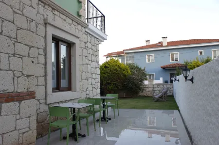 Cemile Hanım Konağı