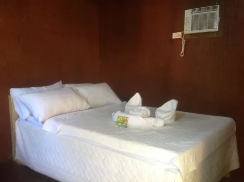 Shangri-La Resto Bar and Functions Hotels in Glan