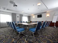 City Hotel Hotels near Granaries