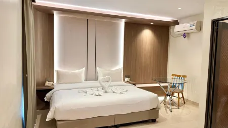 Barelang Hotel Nagoya Batam Отели рядом с достопримечательностью «THE SPA SECRET»