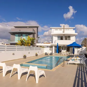 Faros Seaside Villa Larnaca