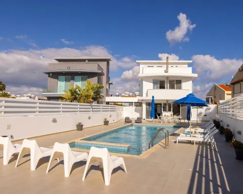 Faros Seaside Villa Larnaca Hotels in Perivolia