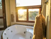 Leopard's Lair Bush Lodge - Hot Tub