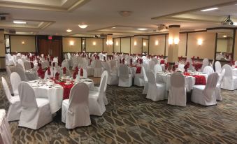 Canad Inns Destination Centre Fort Garry