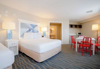 Classic Double Room, 2 Queen Beds Cedar Point Hotel Breakers Photo