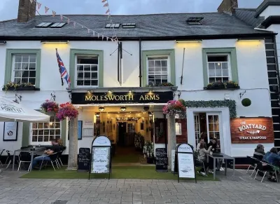 Molesworth Arms Отели в г. 