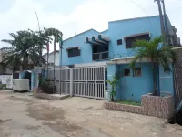 De Ritz Hotel Hotels near Shop Egbeda Lagos