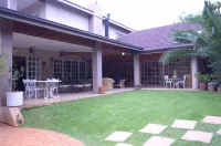 Ah Ha Guest House Các khách sạn ở Bedfordview