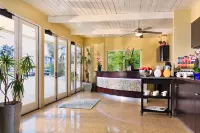 Inn at East Beach Hotels in Summerland