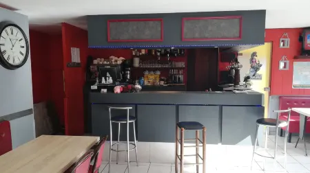 Hotel de France Отели в г. Беде