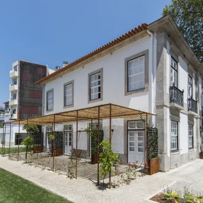bnapartments Carregal Hotels near Porto Editora
